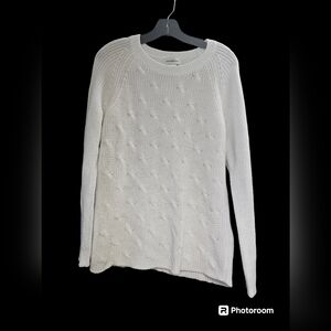 Nearly new white cozy sweater